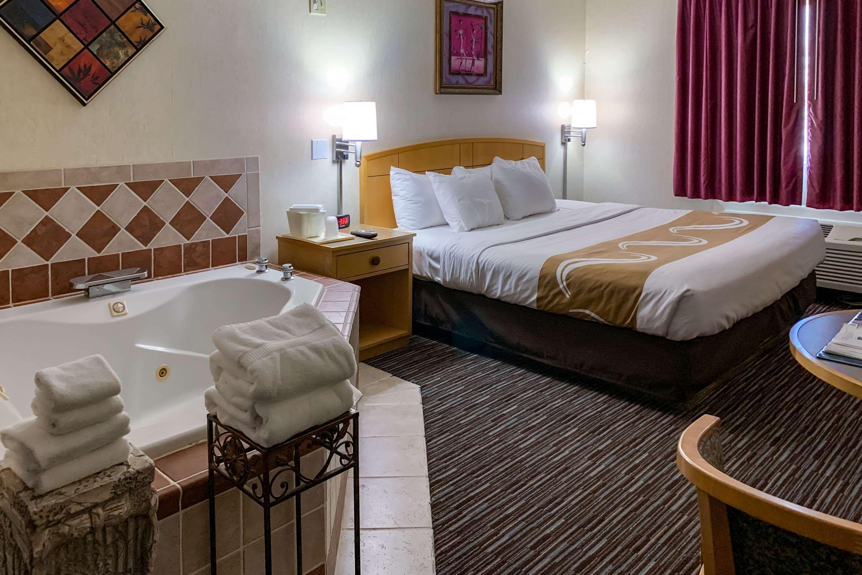 Quality Inn Near Toms River Corporate Park Manchester Township Eksteriør bilde
